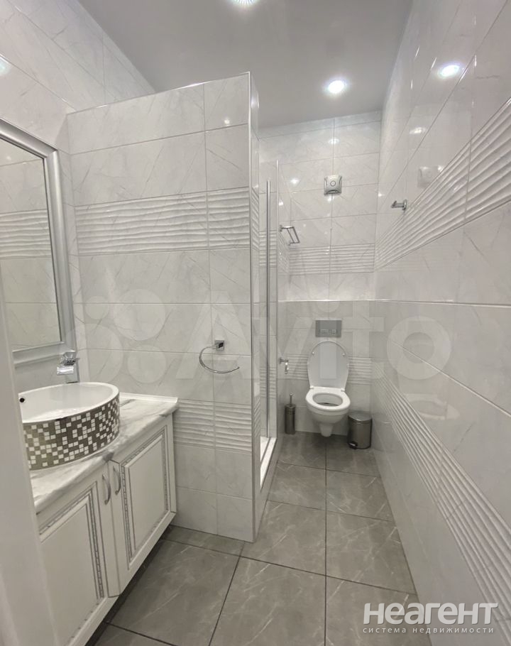 Сдается 2-х комнатная квартира, 60 м²