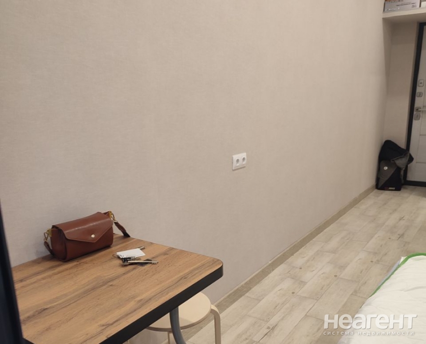 Сдается 1-комнатная квартира, 18 м²