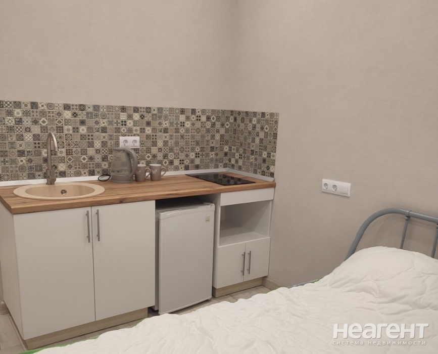 Сдается 1-комнатная квартира, 18 м²