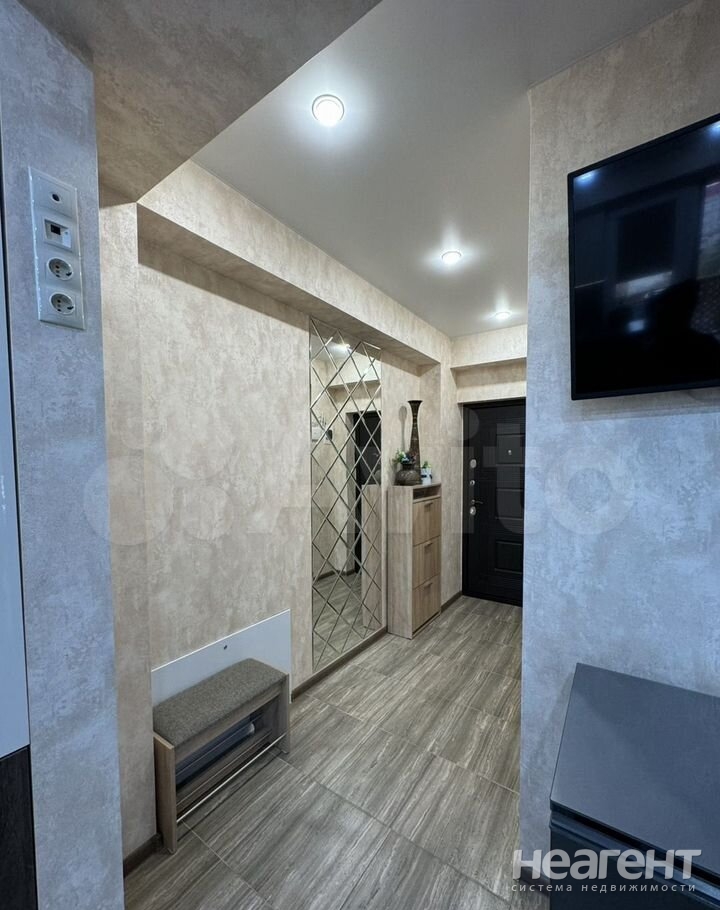 Продается 2-х комнатная квартира, 77 м²