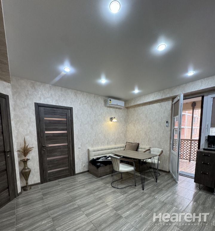 Продается 2-х комнатная квартира, 77 м²