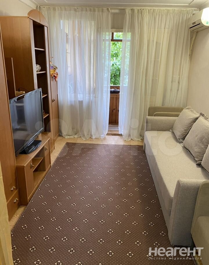 Продается 1-комнатная квартира, 17,8 м²