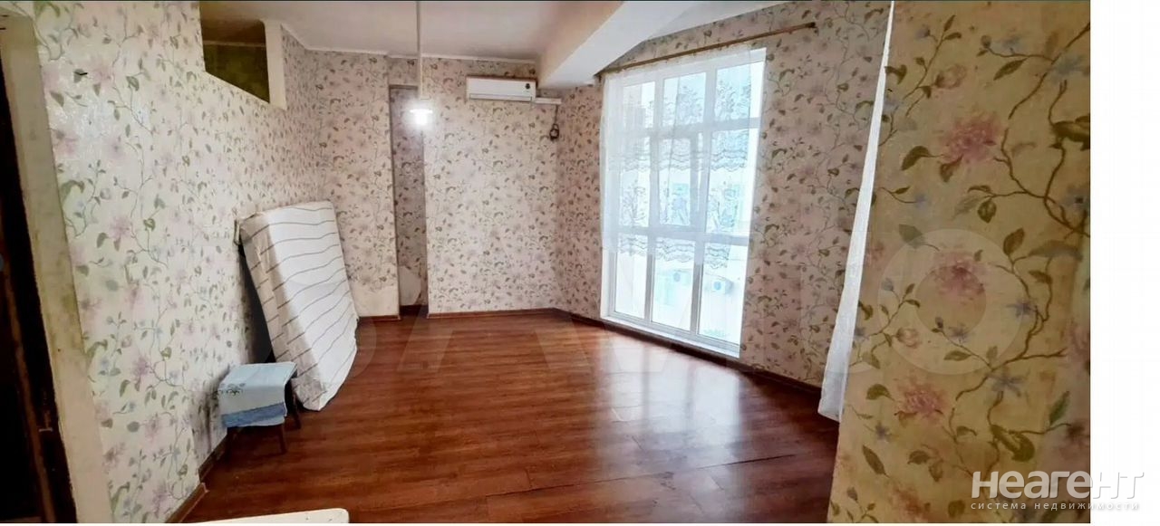 Продается 1-комнатная квартира, 35 м²