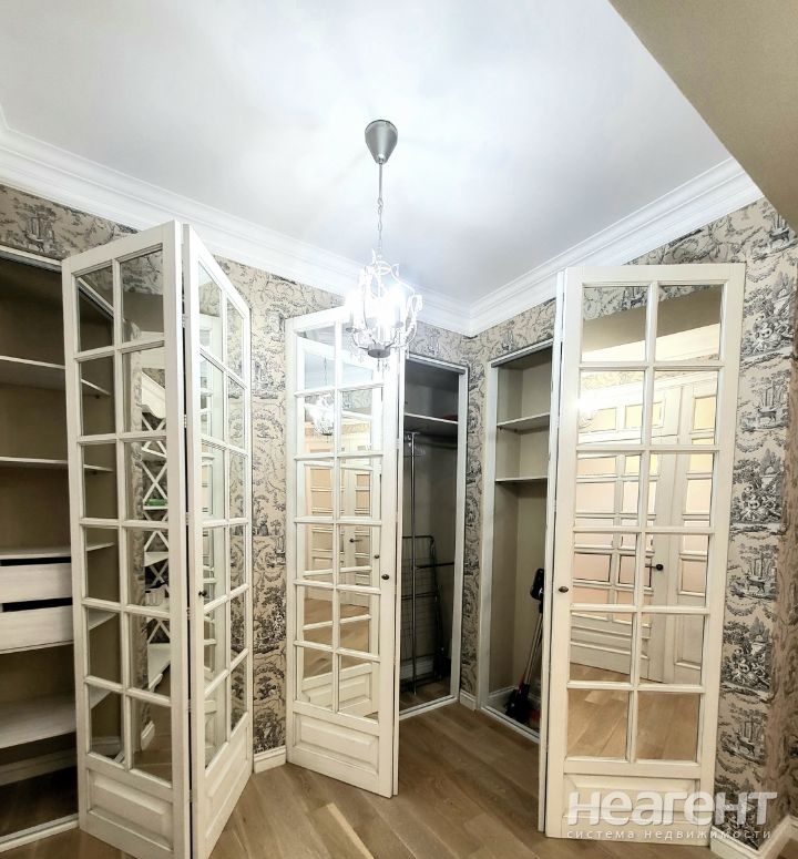 Продается 3-х комнатная квартира, 98,9 м²