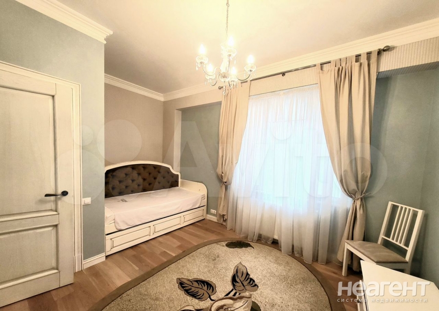 Продается 3-х комнатная квартира, 100 м²