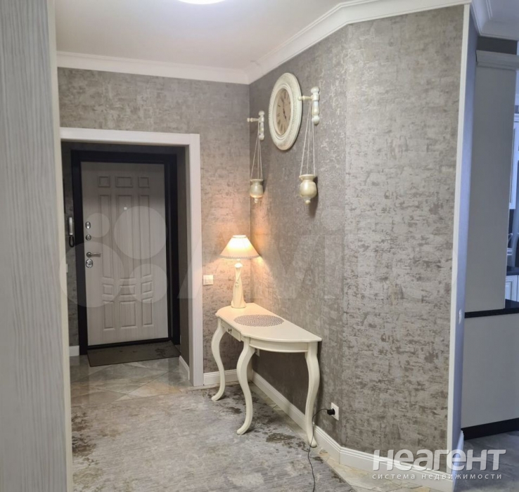 Продается Многокомнатная квартира, 120 м²