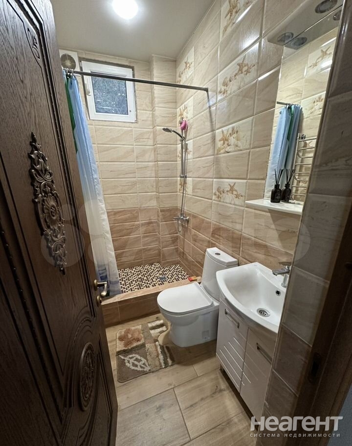 Сдается 2-х комнатная квартира, 64 м²