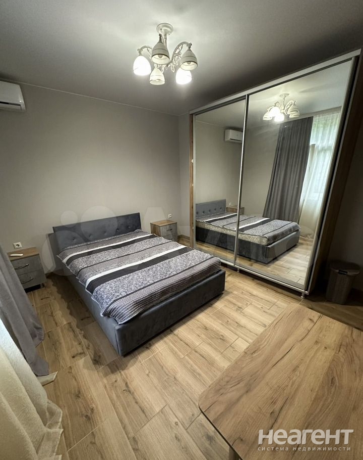 Сдается 2-х комнатная квартира, 64 м²