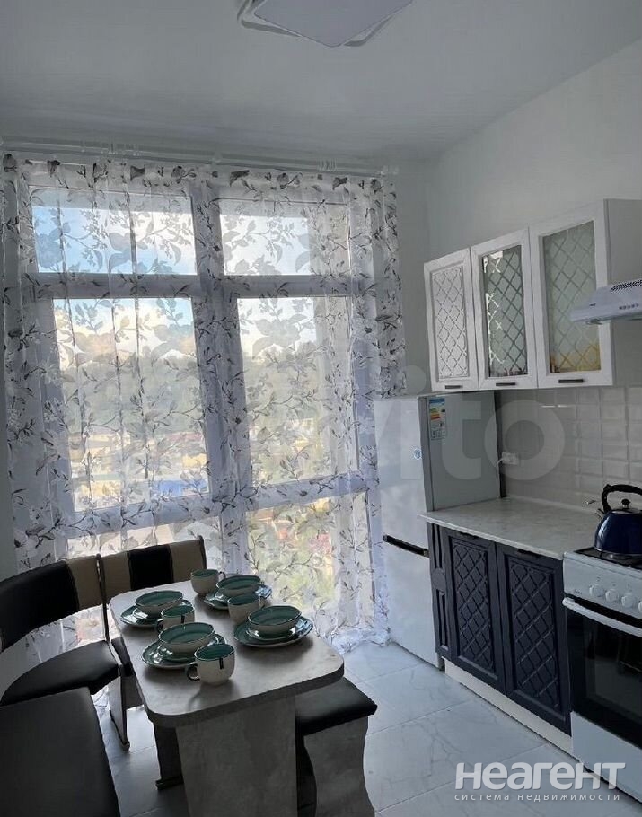 Продается 1-комнатная квартира, 36 м²