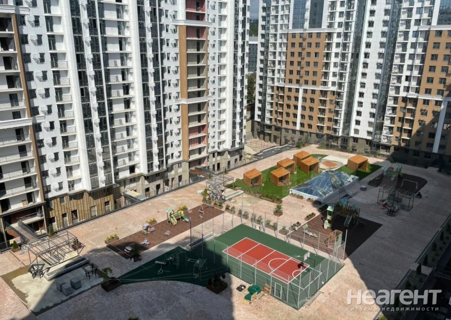 Продается 1-комнатная квартира, 41 м²