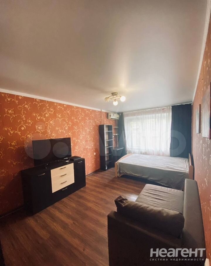 Продается 1-комнатная квартира, 30 м²