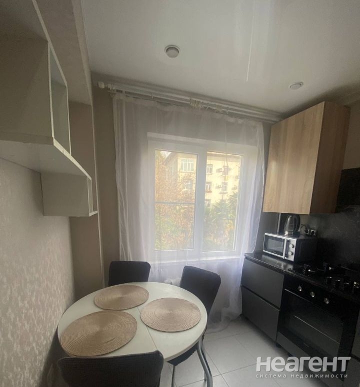 Продается 1-комнатная квартира, 30 м²