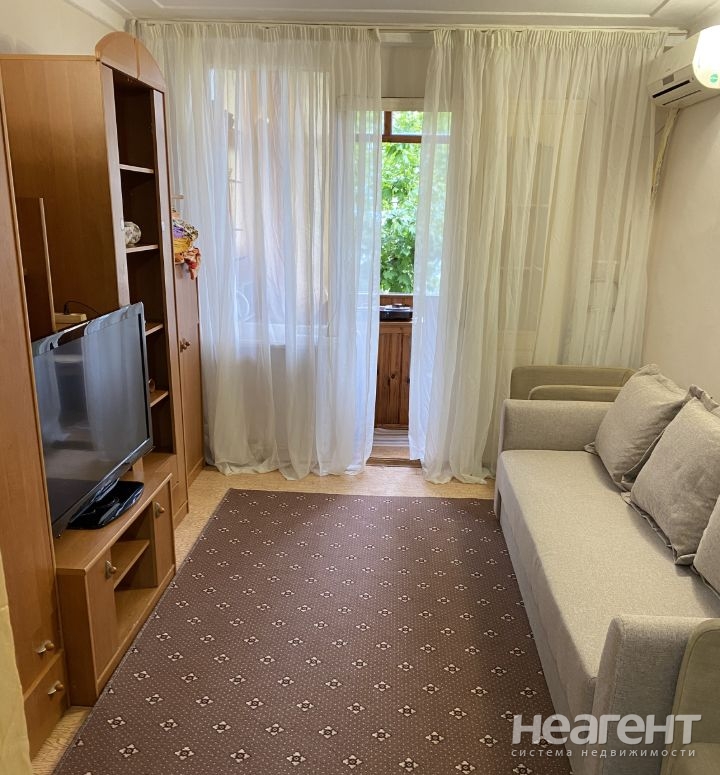 Сдается 1-комнатная квартира, 18 м²