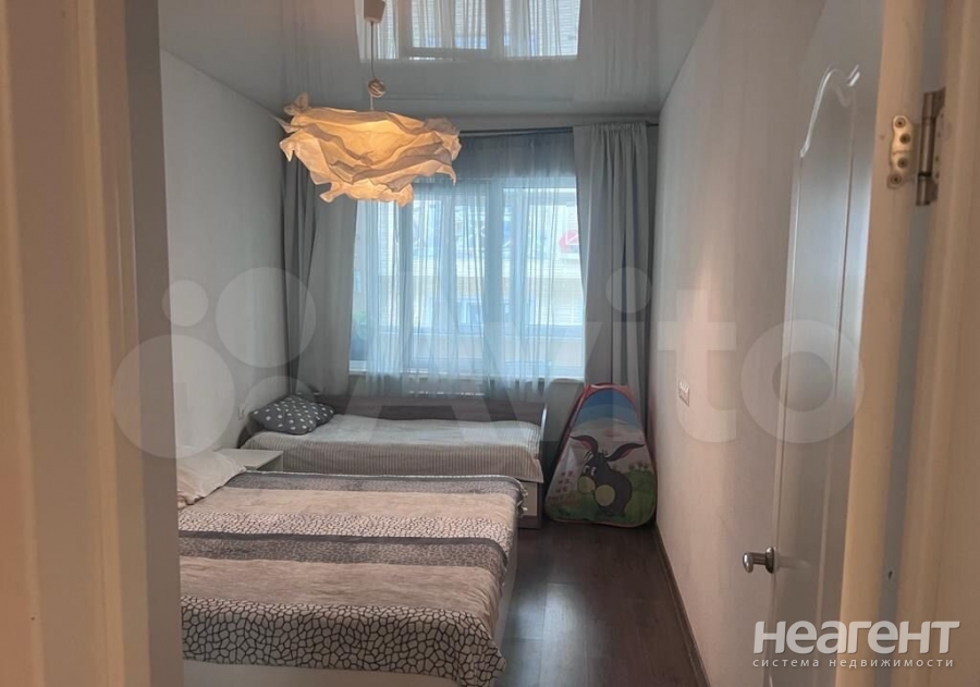 Продается 1-комнатная квартира, 44,4 м²