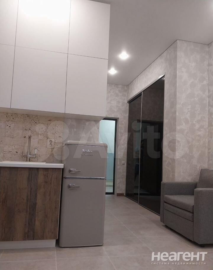 Продается 1-комнатная квартира, 24,8 м²