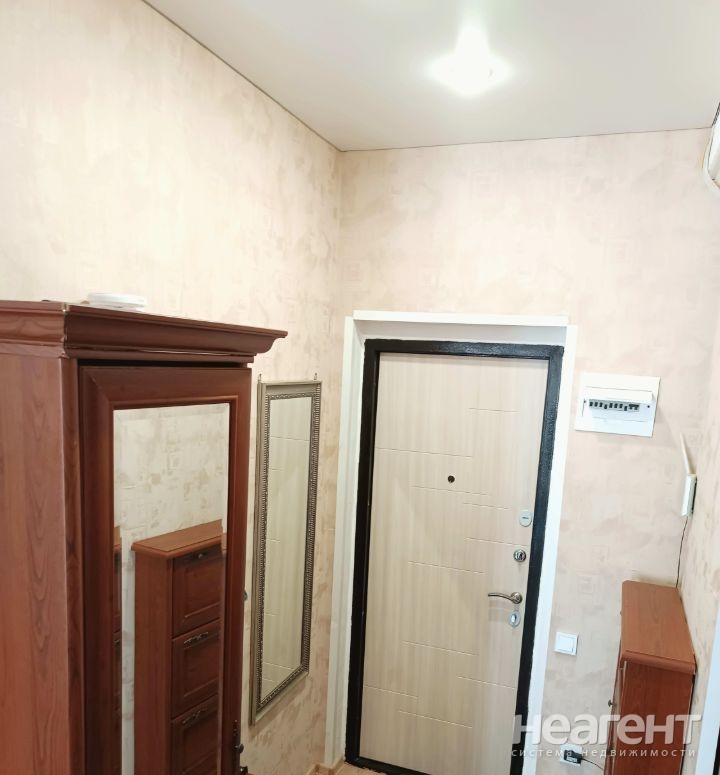 Сдается 1-комнатная квартира, 32 м²