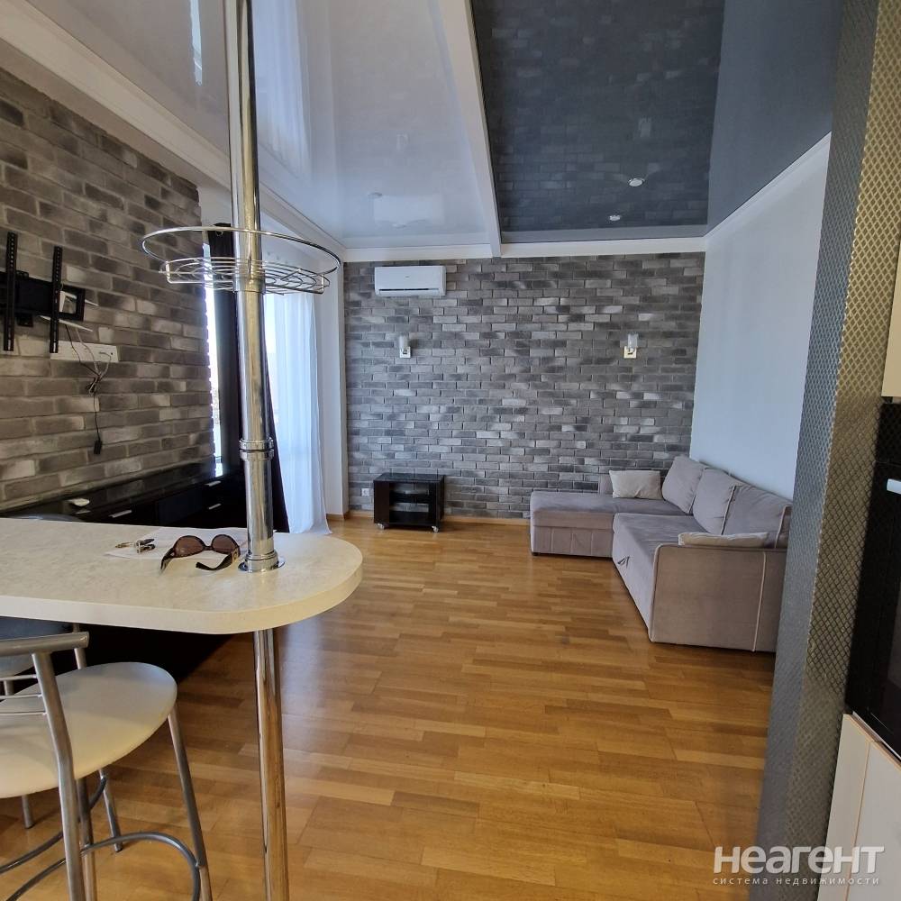 Продается 1-комнатная квартира, 30 м²