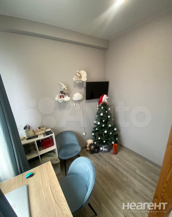 Продается 1-комнатная квартира, 26,9 м²