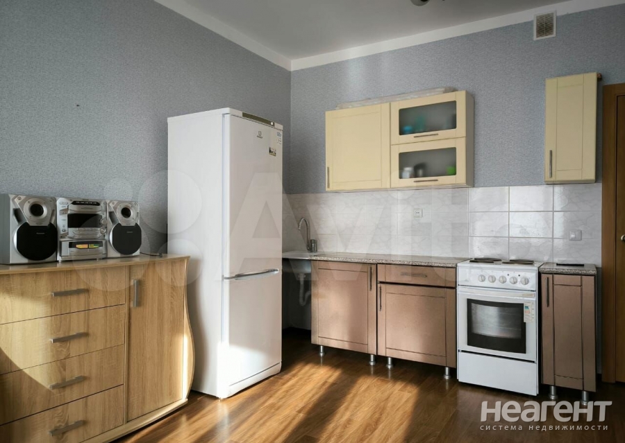 Продается 1-комнатная квартира, 36 м²