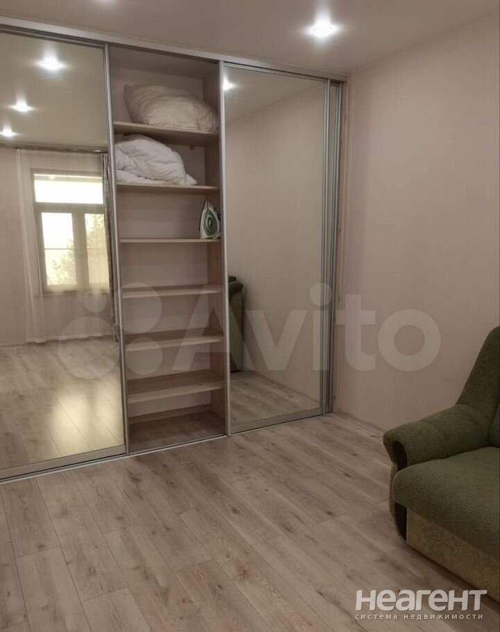 Продается 1-комнатная квартира, 34 м²