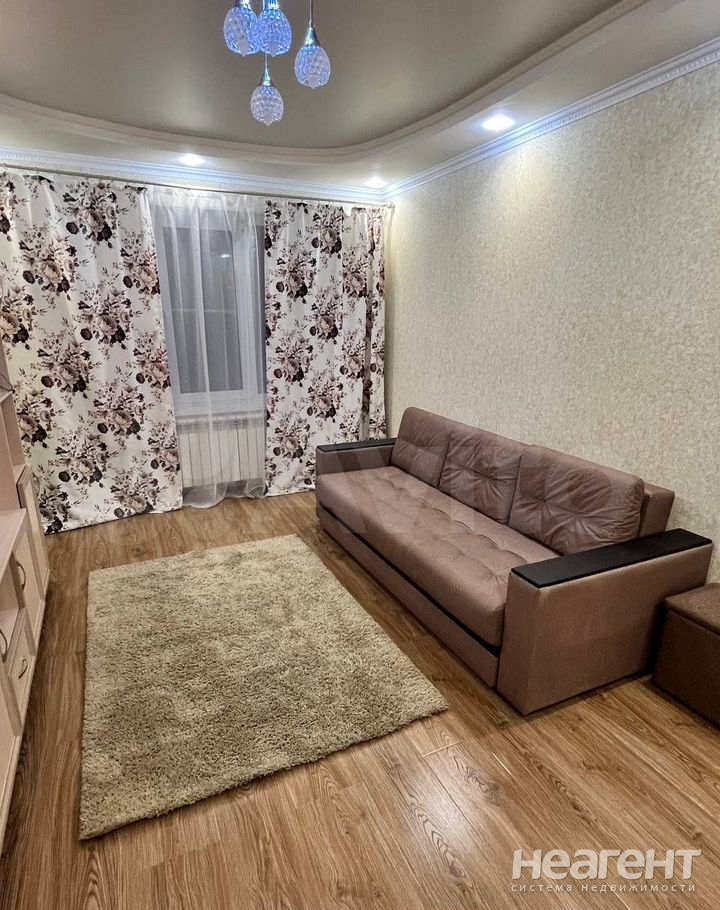 Сдается 1-комнатная квартира, 40 м²