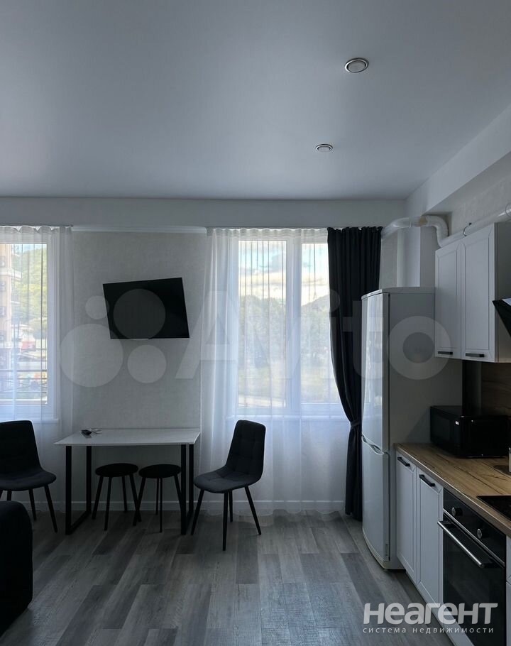 Продается 1-комнатная квартира, 37,4 м²