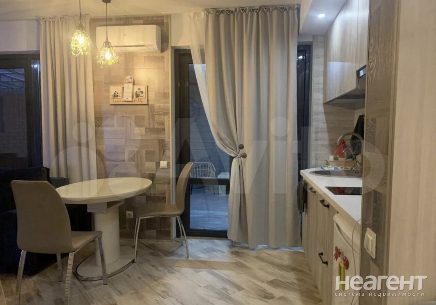 Продается 2-х комнатная квартира, 42 м²