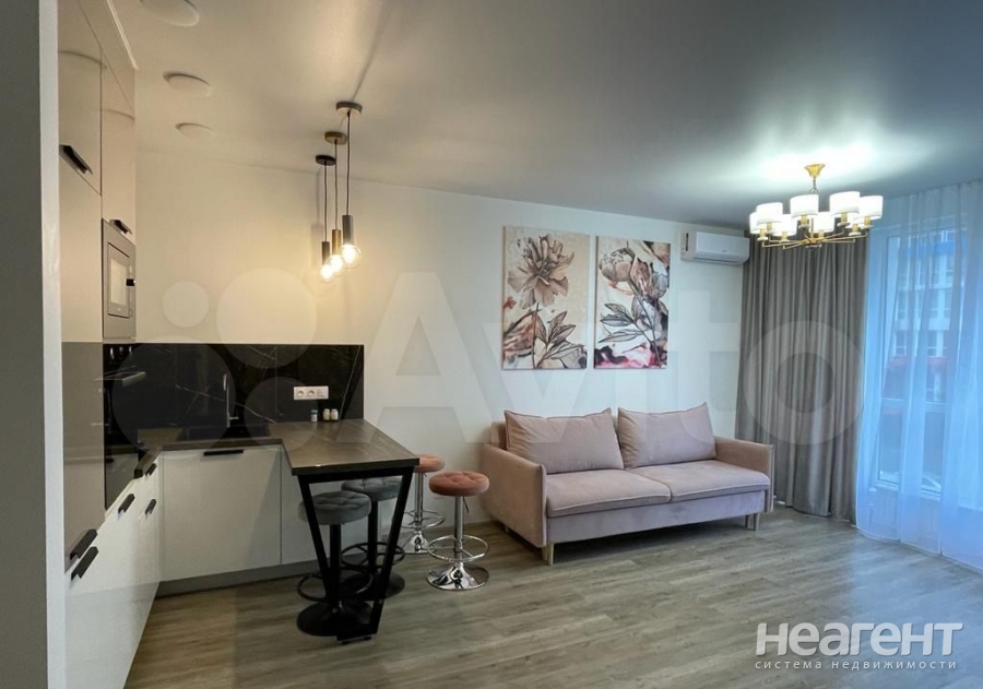 Продается 1-комнатная квартира, 36 м²