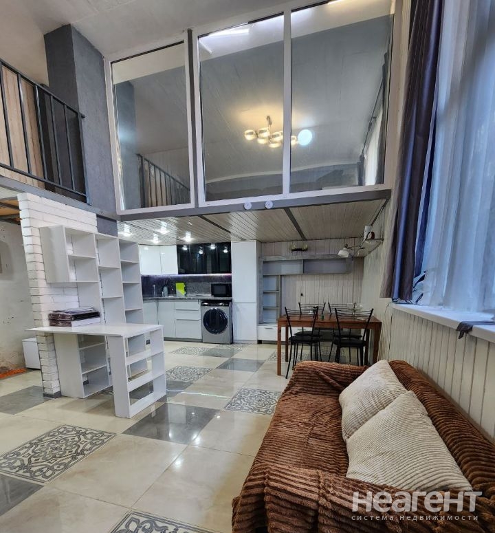 Продается 1-комнатная квартира, 48 м²