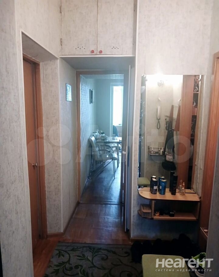 Продается 1-комнатная квартира, 42,5 м²