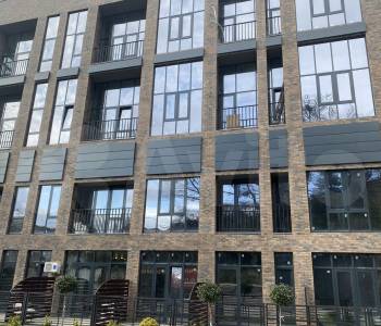 Продается 1-комнатная квартира, 60 м²