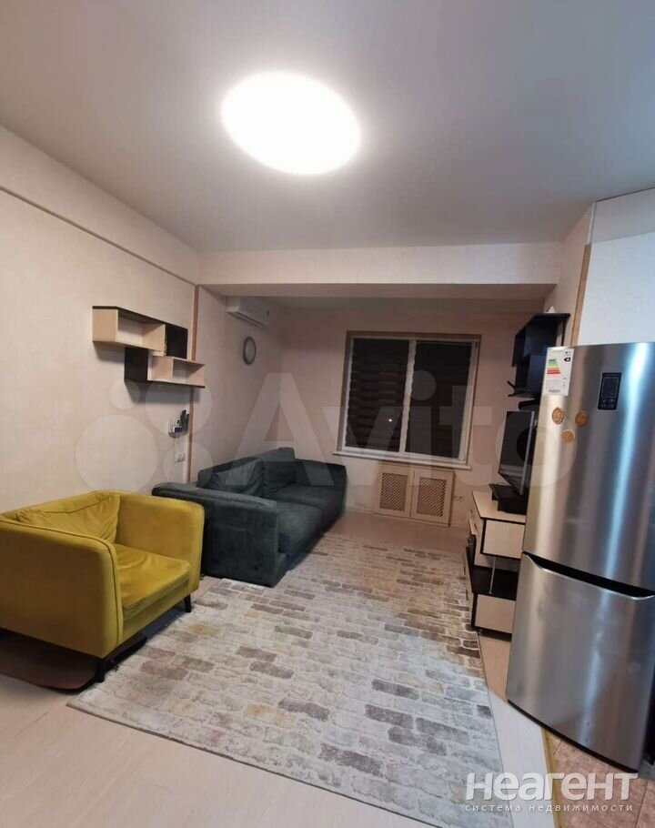 Продается 2-х комнатная квартира, 42 м²