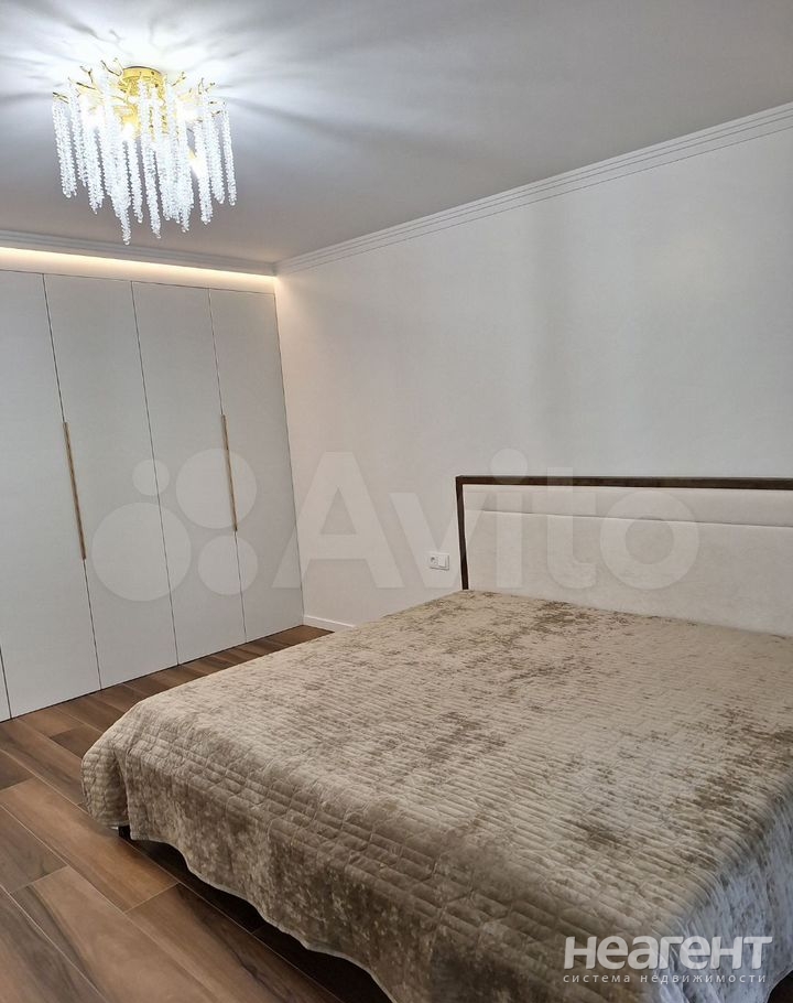 Продается 1-комнатная квартира, 48 м²