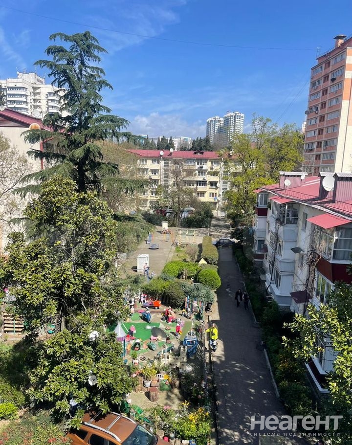 Продается 1-комнатная квартира, 30 м²