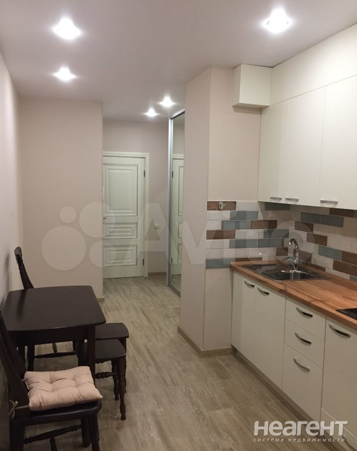 Сдается 1-комнатная квартира, 30,4 м²