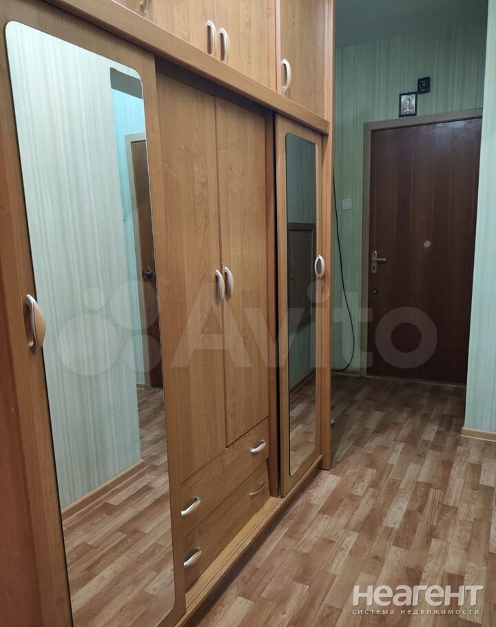 Сдается 1-комнатная квартира, 47 м²