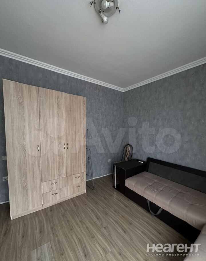 Продается 1-комнатная квартира, 31,9 м²