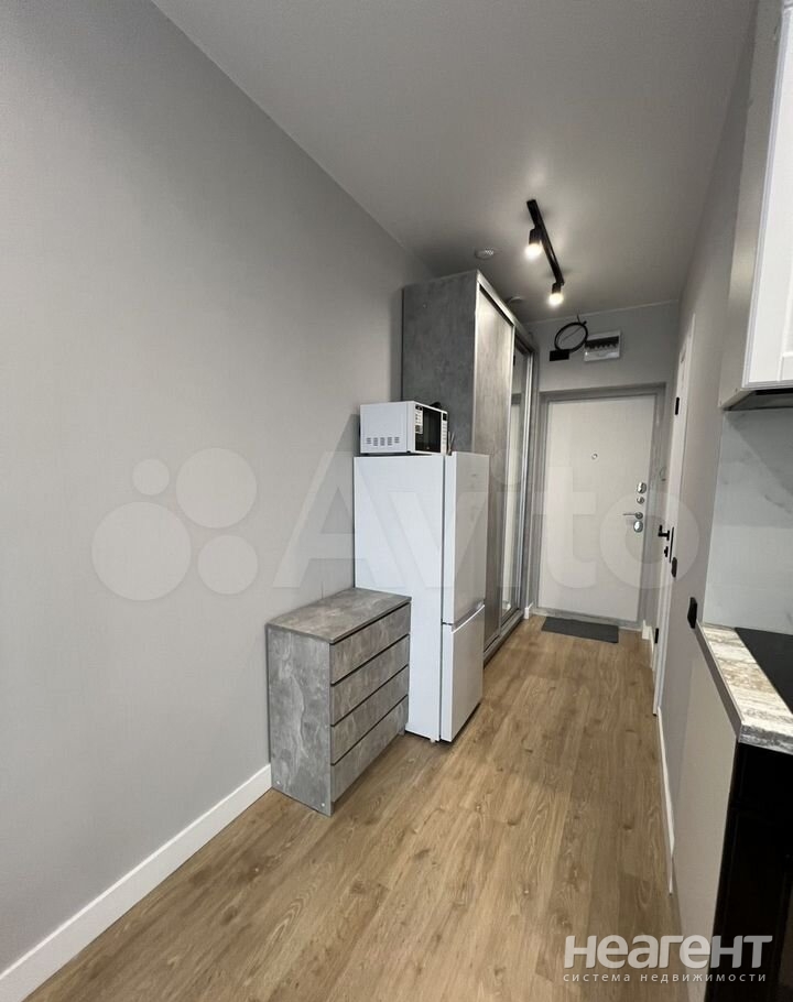 Продается 1-комнатная квартира, 18 м²