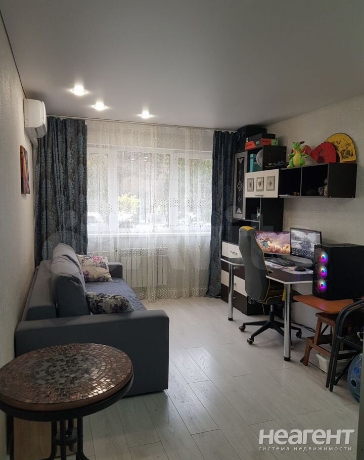 Продается 2-х комнатная квартира, 42 м²