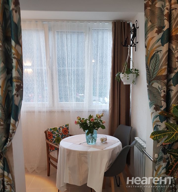 Продается 2-х комнатная квартира, 42 м²