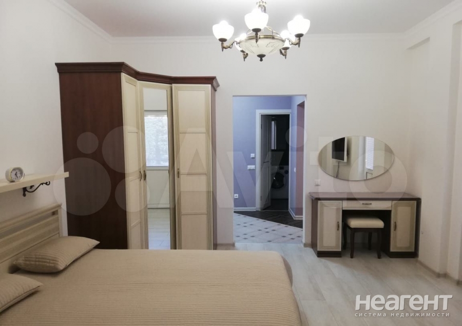 Продается 1-комнатная квартира, 46 м²