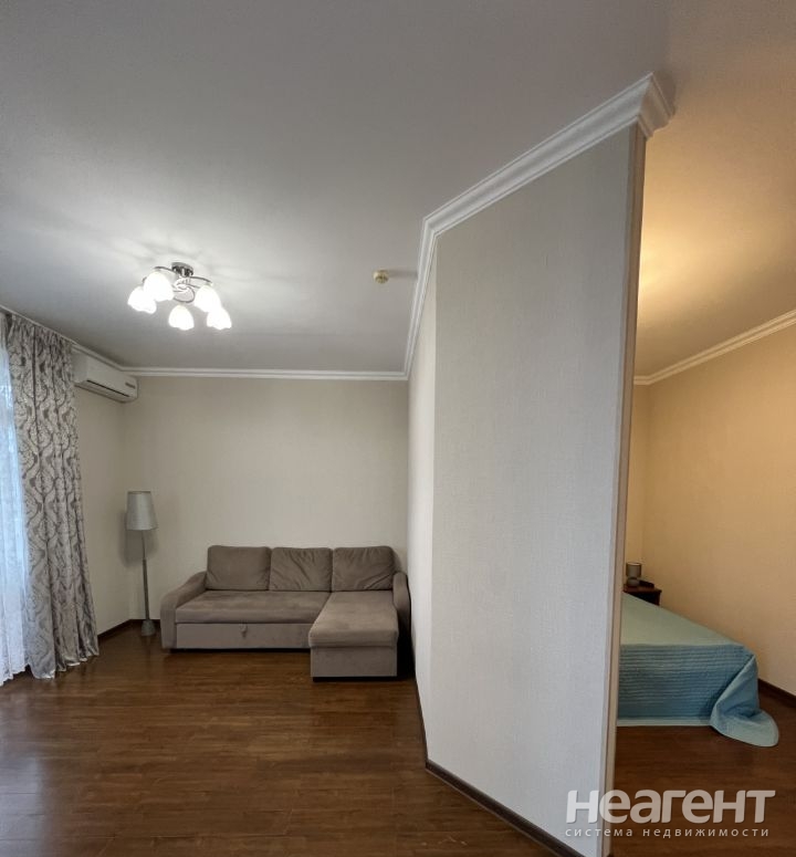 Сдается 2-х комнатная квартира, 60 м²