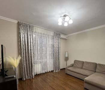 Сдается 2-х комнатная квартира, 60 м²