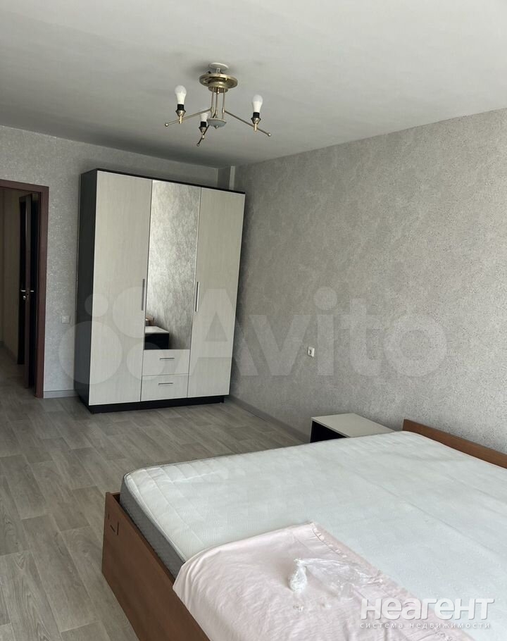 Сдается 1-комнатная квартира, 35 м²