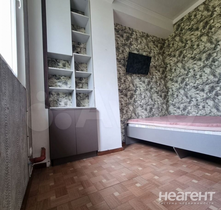 Продается 1-комнатная квартира, 27,7 м²