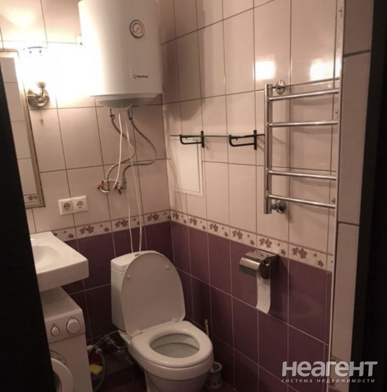 Продается 1-комнатная квартира, 38 м²