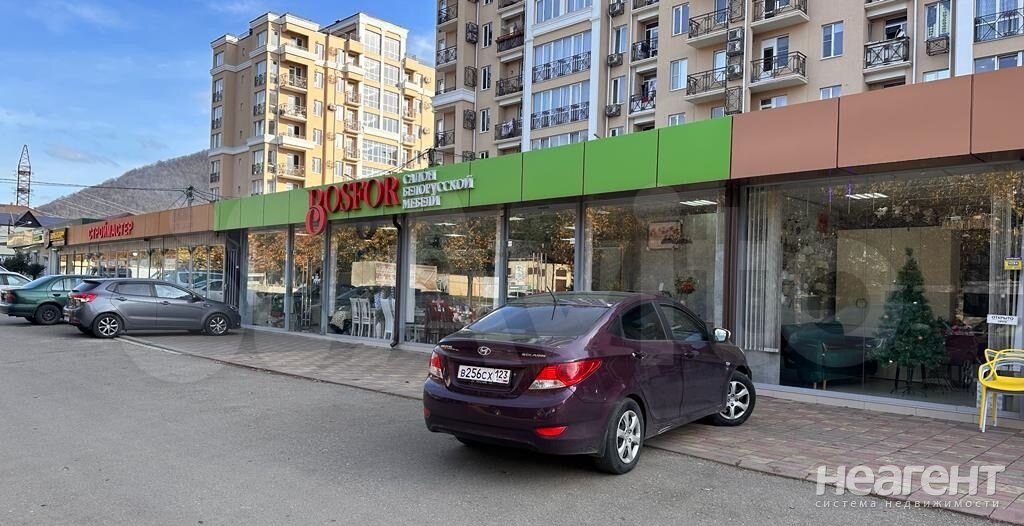 Продается Нежилое помещение, 300 м²