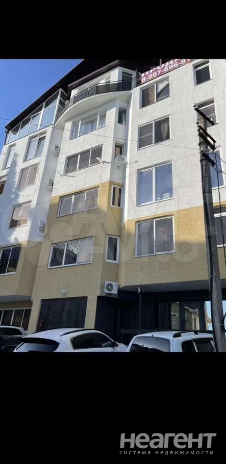 Продается 1-комнатная квартира, 68 м²