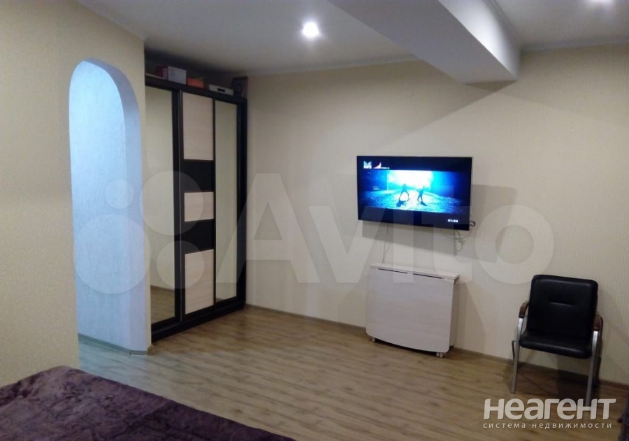 Продается 1-комнатная квартира, 30 м²