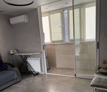 Продается 1-комнатная квартира, 29,7 м²